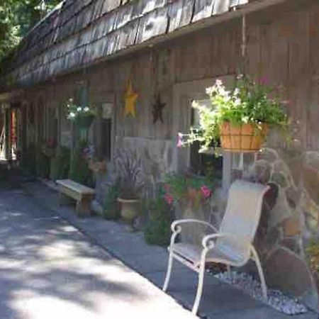 Motel Room With Kitchenette At Base Of Mt Hood Mount Hood Village Bagian luar foto